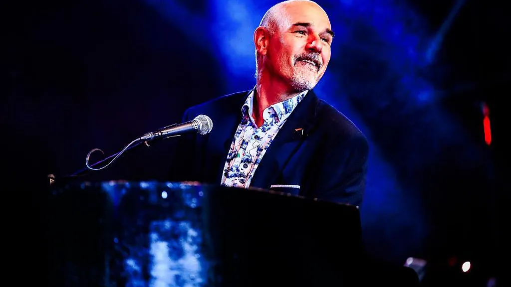 The Billy Joel Experience