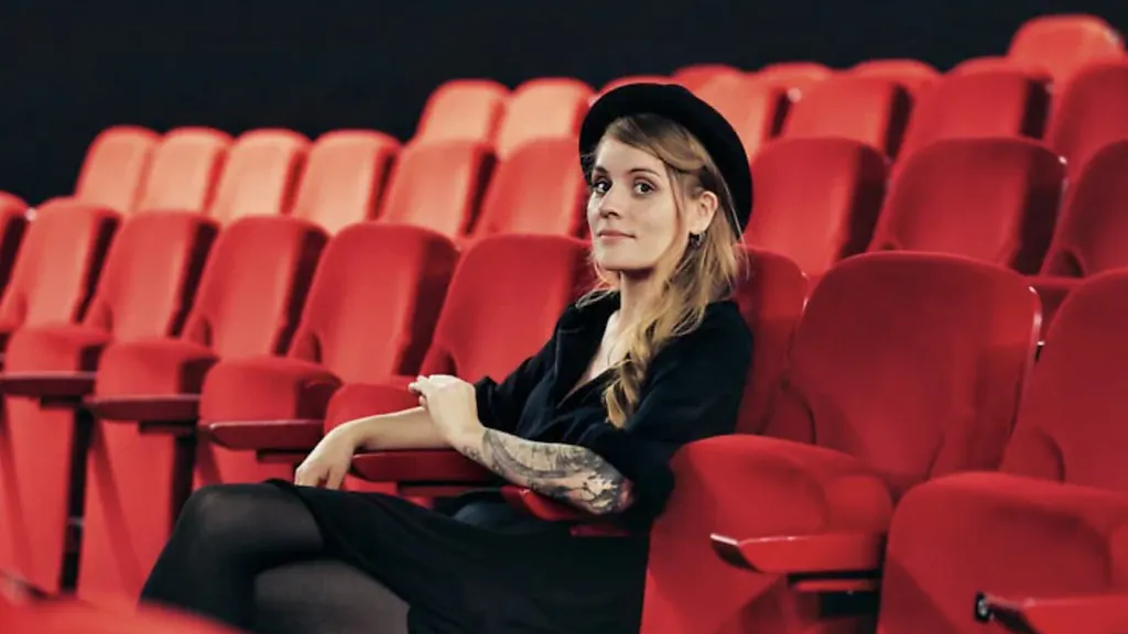 Laura Braun - Naturtrüb - Premiere
