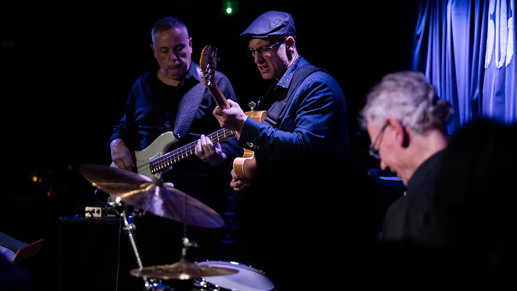 Pete Roth Trio feat. Bill Bruford
