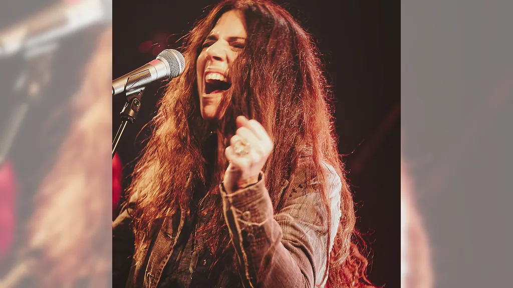 Sari Schorr - Running Wild European Tour