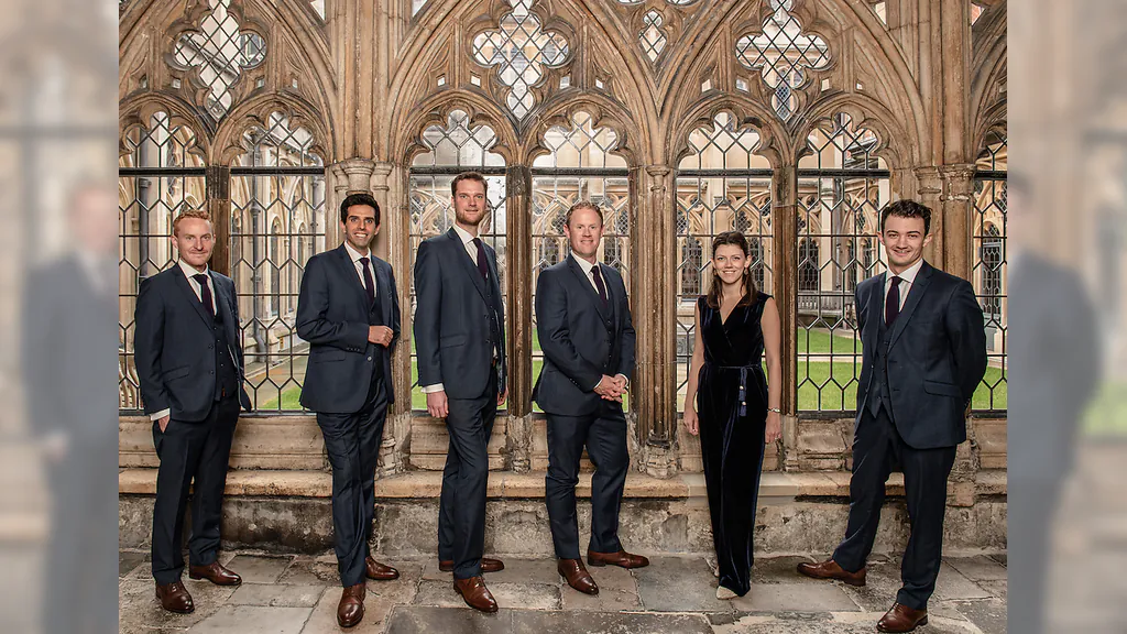 THE QUEEN'S SIX »Royal Christmas« - Weihnachten mit The Queen's Six