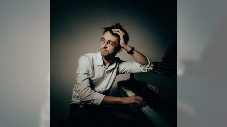 PAUL BERNEWITZ TRIO - Modern Piano Trio