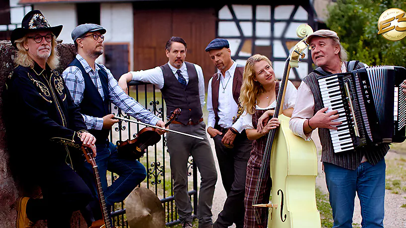 Kerzenscheinkonzert mit der E3 Acoustic Band