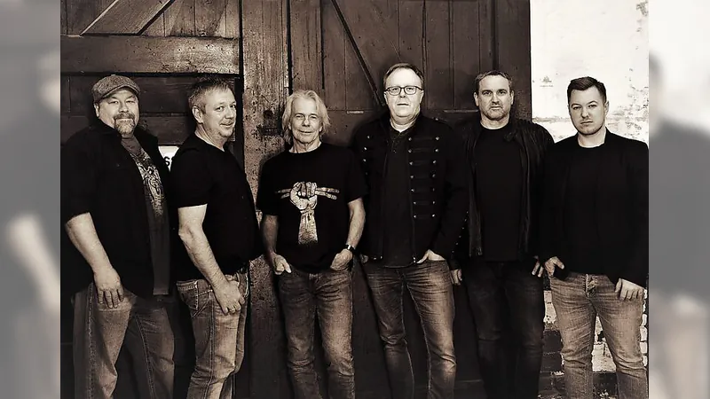 LITTLE RIVER EAGLES - Eagles & Little River Band