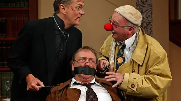 Arsen und Spitzenhäubchen