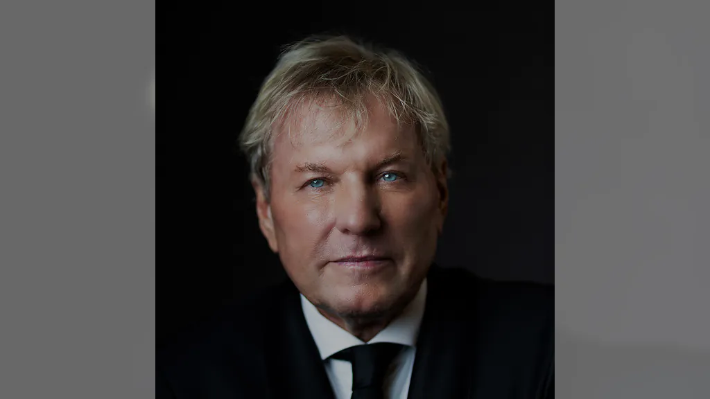 „200 Herzen, eine Stimme“ - Bernhard Brink erneut hautnah im Capitol - Sitzkonzert