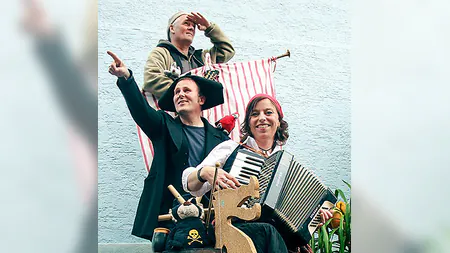 Flohzirkus Orquestra - Musik, Clownerie und Mitmachspaß