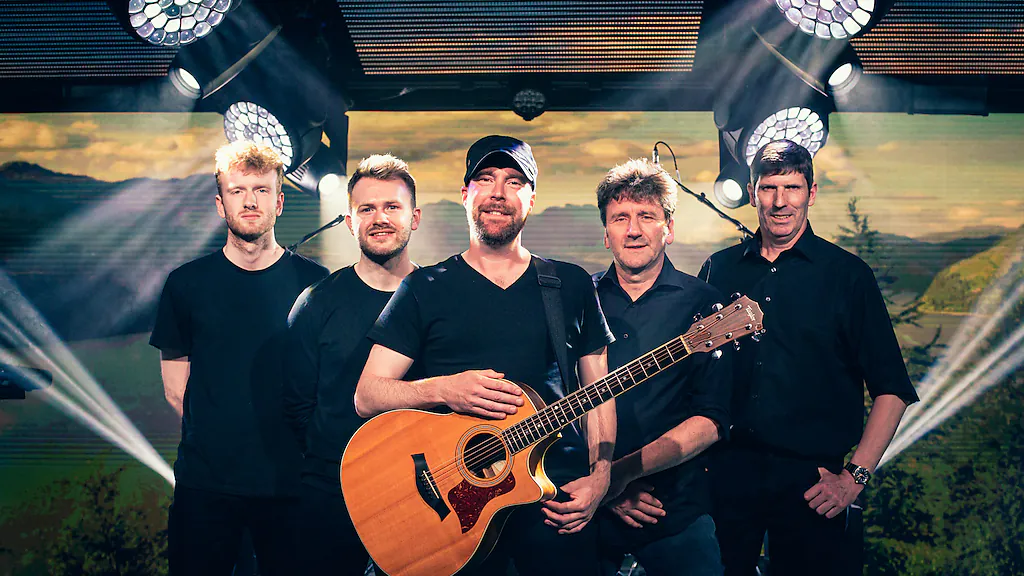 The Runrig Experience - Beat the Drum