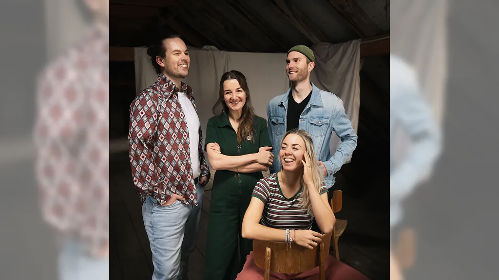 baff! - mit dem Programm „Immer noch Kinder“ - Premiere