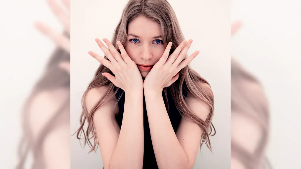 Weltklassik einmal anders - Keep your fingers crossed! Piano Crossover präsentiert von Katharina Hack