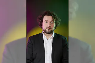 Götzendienst - Stand-Up-Comedy mit Götz Frittrang