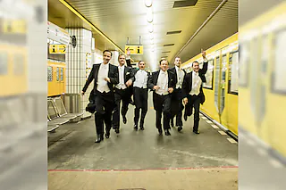 Berlin Comedian Harmonists - Morgen, Kinder, wird´s was geben!