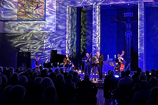 Christmas Night mit Joo Kraus & Freunden