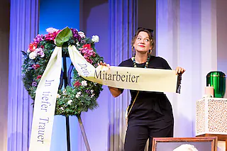 Kalter weißer Mann - Komödie von Dietmar Jacobs und Moritz Netenjakob