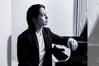 Edle Klänge: Prickelnde Virtuosität - Virtuosen auf Meisterinstrumenten - Tassilo Probst & Ron Maxim Huang