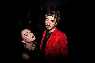 Krissy Matthews feat. Kim Jennett (UK)