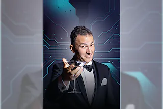 Fatih Çevikkollu - mit „KI - Kritische Intelligenz“