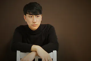 „Chopin pur“ - Henley Jun entführt in eine Welt voller Leidenschaft, Nachtmusik und großer Dramen