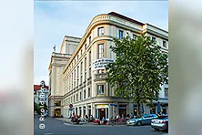 Alice hinter den Spiegeln