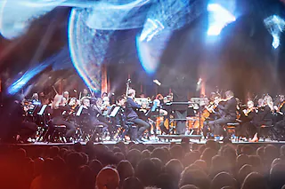 ensemble reflektor - DER DÄMON - Musik & Tanz - Junge Stimmen, große Fragen: Musik und Tanz im Spannungsfeld von Vergangenheit und Gegenwart.