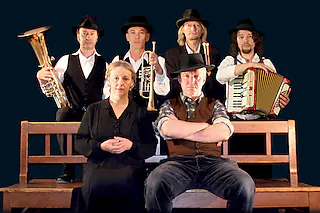 Tannöd - Tannöd - Live Hörspiel mit vogelwilder Musik