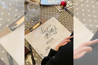 Workshop: „Kalligrafie“ - Wörter und Schriftzüge entdecken