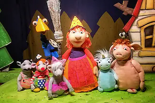 Die kleine Hexe und das himmelblaue Einhorn