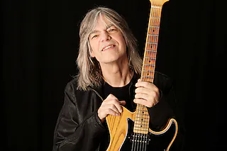 MIKE STERN BAND - Featuring: Dennis Chambers, Leni Stern, Chris Minh Doky & Bob Franceschini