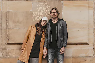 Ein musikalischer Abend für die Seele mit ME & THE LION