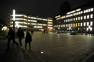 Universität, KG III