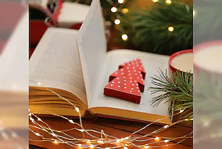 Weihnachtsgeschichten und Bilderbuchkino für Kinder