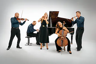 Altstadtkonzert mit „Spark - die klassische Band“ - Bohemian Spirit - Freiheit, Fantasie und Feurige Funken