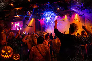 Halloween-Party - Die größten Gruselklassiker der Musikgeschichte mit DJ Gabor