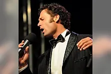 Stefan Schael singt Elvis