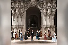 Mozarts Kleine Nachtmusik, Galakonzert im Dresdner Zwinger