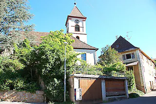 Grässlin hat aufgehört mit dem Lebensmittelladen Kirche Ortsmitte [Langelott]