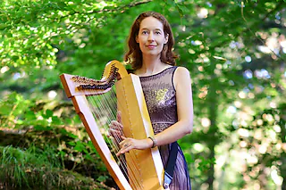 Nadia Birkenstock im Folkclub Prisma e.V. Pforzheim - Keltische Harfe und Gesang