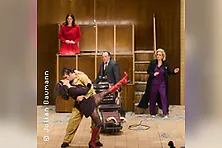 Die Dreigroschenoper