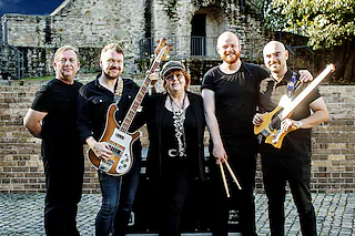 Maggie Reilly - Everytime We Touch Tour 2026