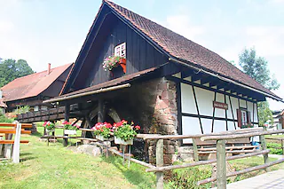 Am Mühlentag hat auch die Maile-Gießler-Mühle in Nordrach, Anfang Ortsmitte,  geöffnet und kann besichtigt werden. Außerdem gibt es geführte Wanderungen im Rahmen der Blasmusik- und Wanderwochen. 18.05.2018, BZ - OFB: Am Mühlentag hat auch die Maile-Gießler-Mühle in Nordrach, Anfang Ortsmitte,  geöffnet und kann besichtigt werden. Außerdem gibt es geführte Wanderungen im Rahmen der Blasmusik- und Wanderwochen. Nordrach [Foto: Nordrach]