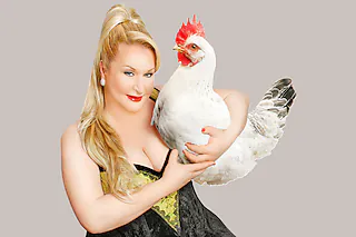 Daphne de Luxe - „Artgerecht - Ein tierisch menschliches Programm“