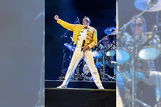 A NIGHT OF QUEEN - Best Of Queen