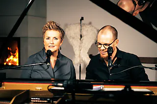 Weltjahresbestzeit - Geschichten und Musik von und mit dem Duo „2Flügel“