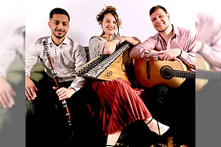 Passerelles // Balkan Fuego Trio