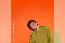 Josh Thomas - Jiggle Jiggle