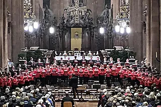 „Machtet die Tore weit!“ - Adventliche Chor- und Orgelmusik
