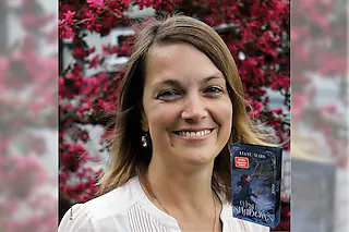 „Cursed by Shadows“ - Fantasyabend mit Liane Mars zwischen Hexenmagie und Schattenwölfe