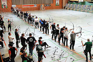 Rund 300 Bogensportler kämpften bei der Deutschen Meisterschaft in der Stadthalle um eine Medaille [Jürgen Schweizer]