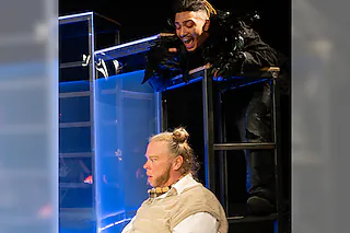 Krähe und Bär - oder: Die Sonne scheint für uns alle - Schauspiel von Martin Baltscheit