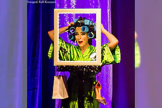 CARAMBA 2.0 - Männer, High Heels & andere Laster - Phänomenale One-Woman-Show mit Cara Ciutan